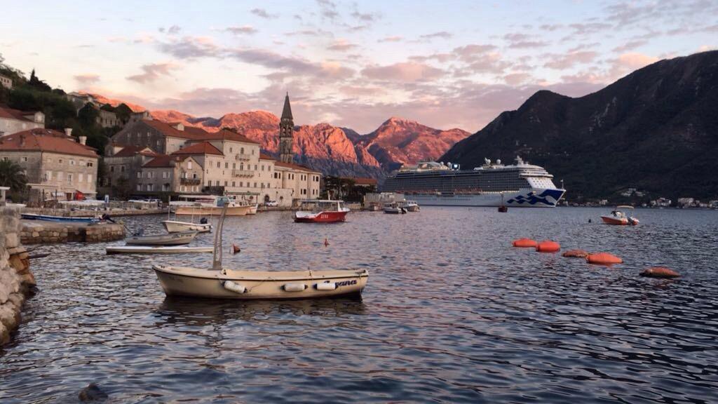 Be Happy In Perast Lejlighed Eksteriør billede